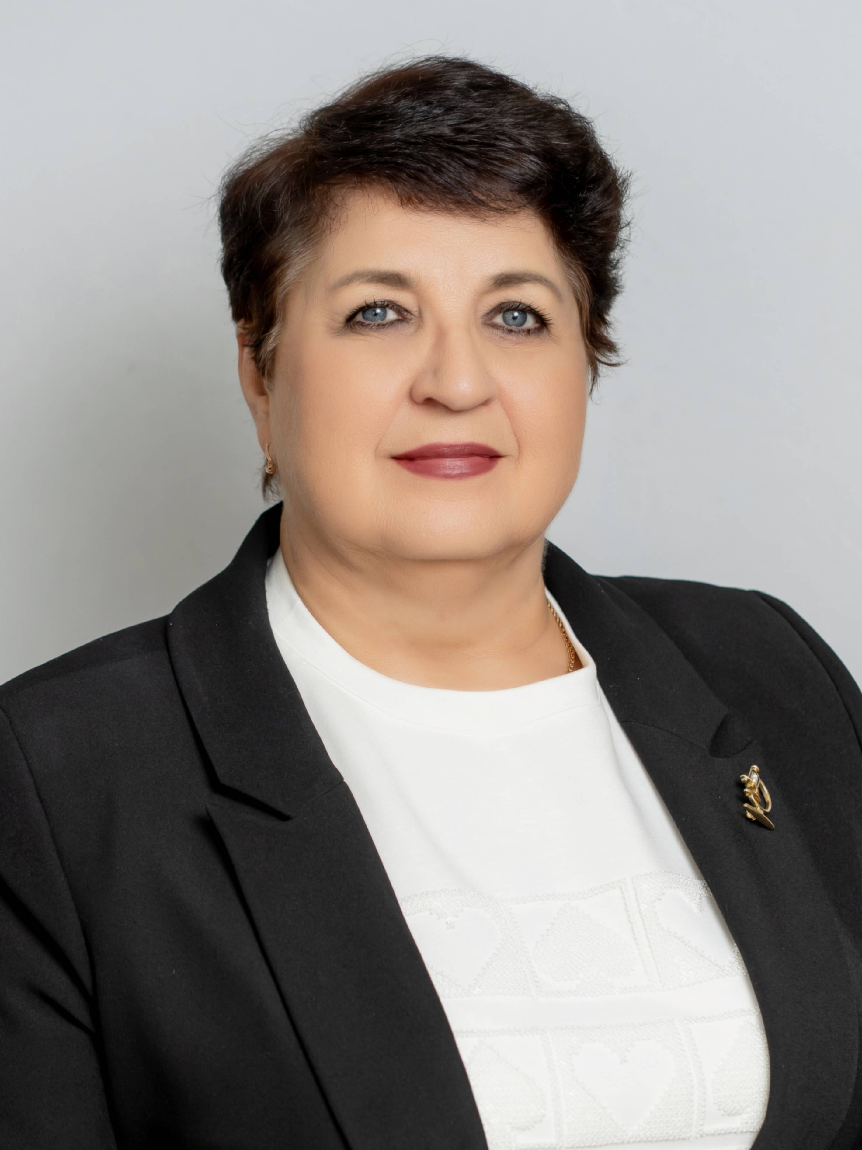 Татаренко Антонина Ивановна.